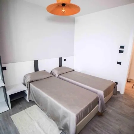 Guest house Gambisa Street