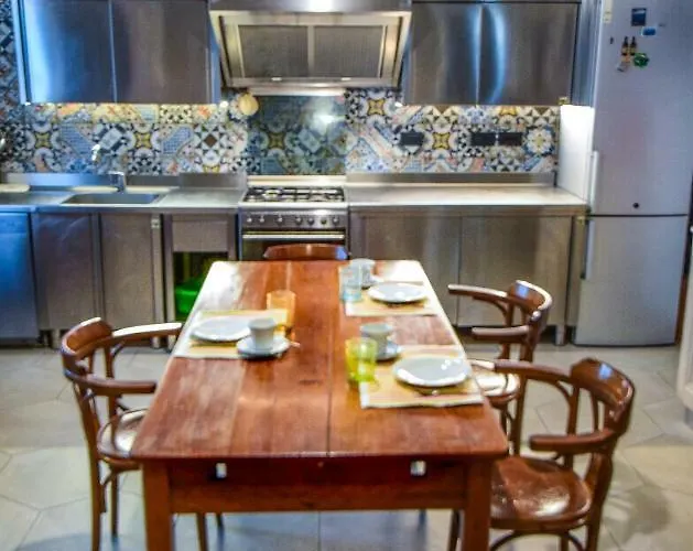 Gæstehus Gambisa Street