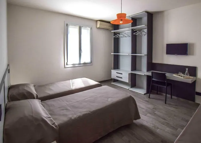 Gambisa Street Гостевой дом *